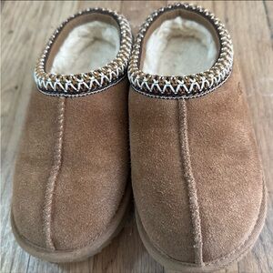 Ugg Tasman Size 13 Kids